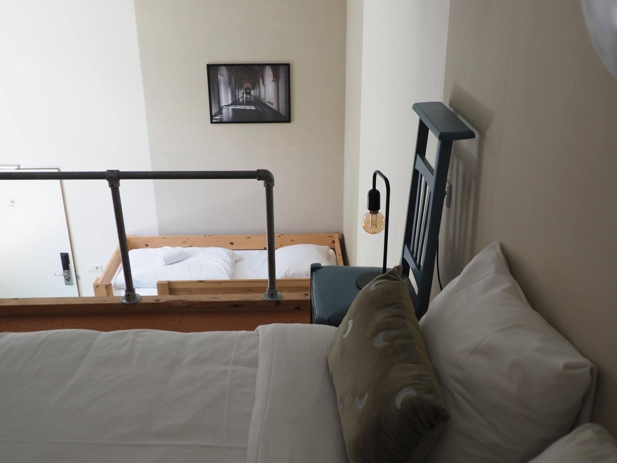 Hostel Roots Тилбург Экстерьер фото
