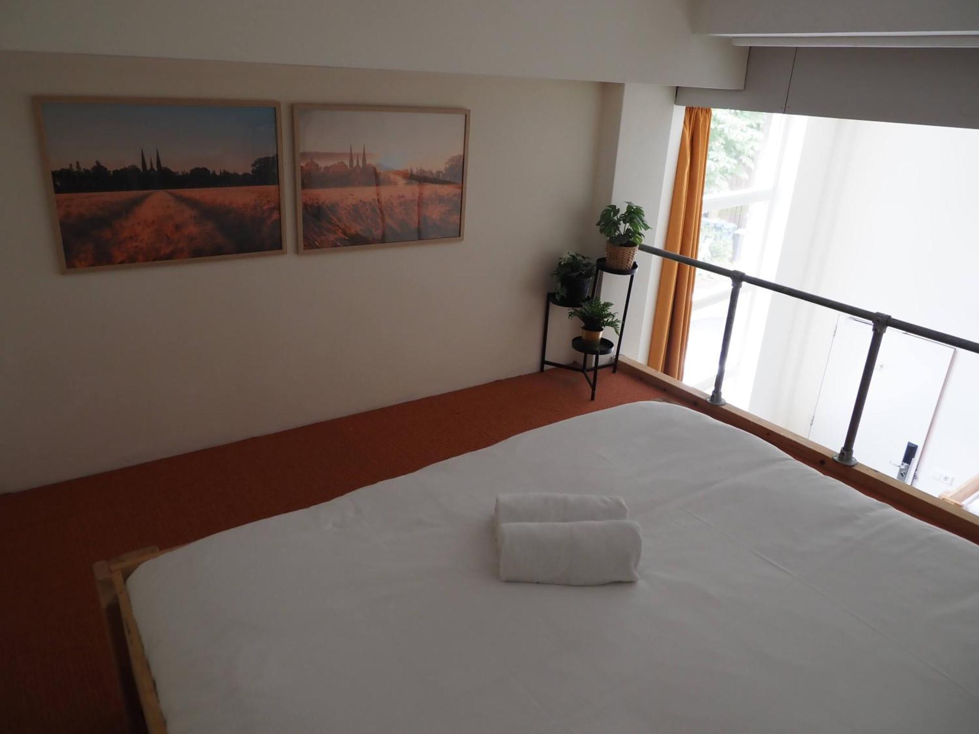 Hostel Roots Тилбург Экстерьер фото