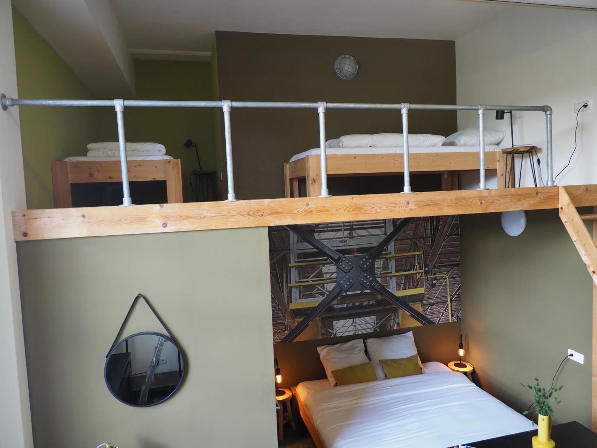 Hostel Roots Тилбург Экстерьер фото