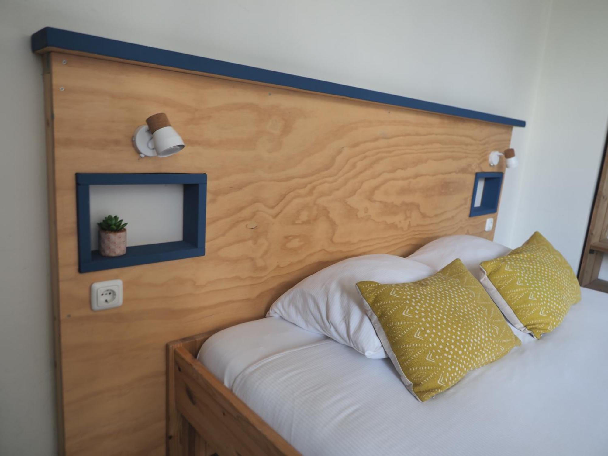 Hostel Roots Тилбург Экстерьер фото