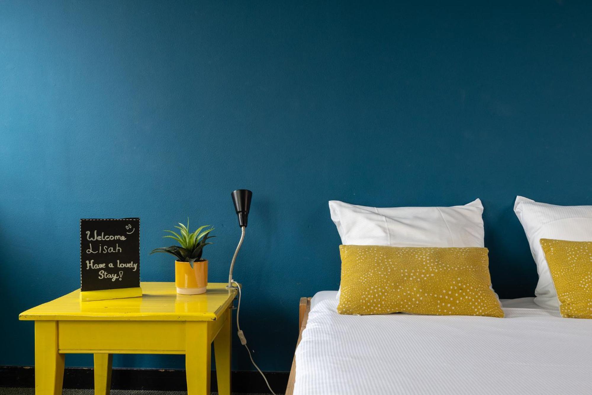 Hostel Roots Тилбург Экстерьер фото