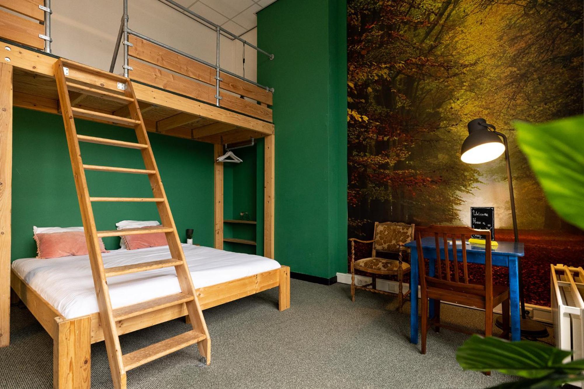 Hostel Roots Тилбург Экстерьер фото