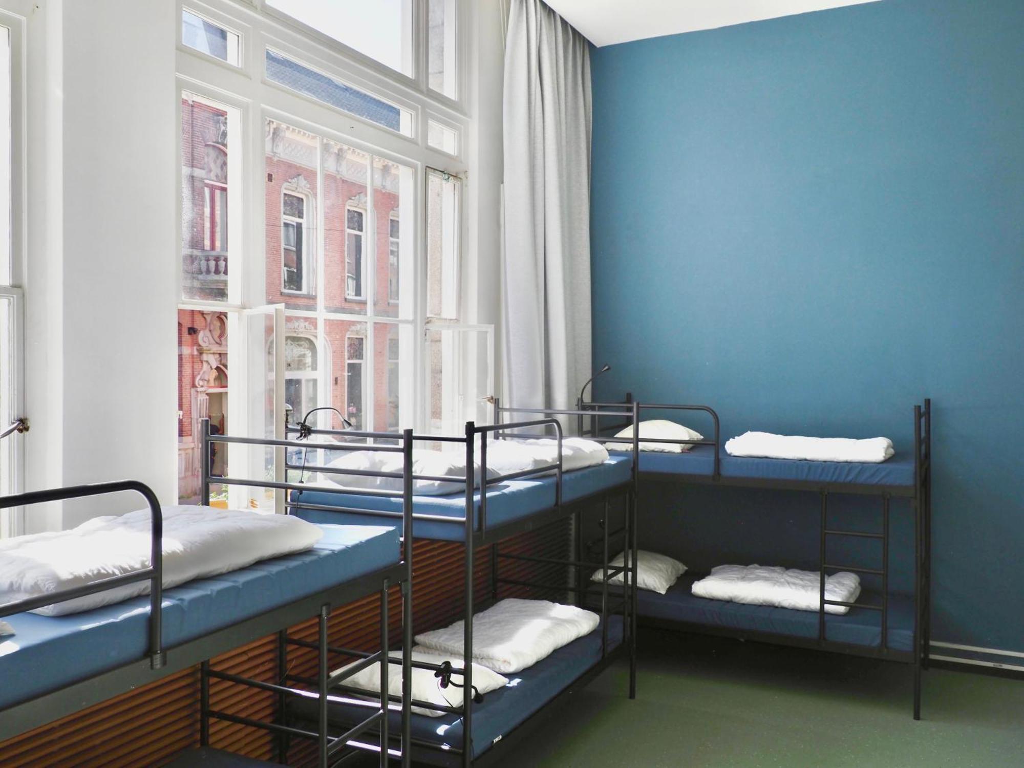Hostel Roots Тилбург Экстерьер фото