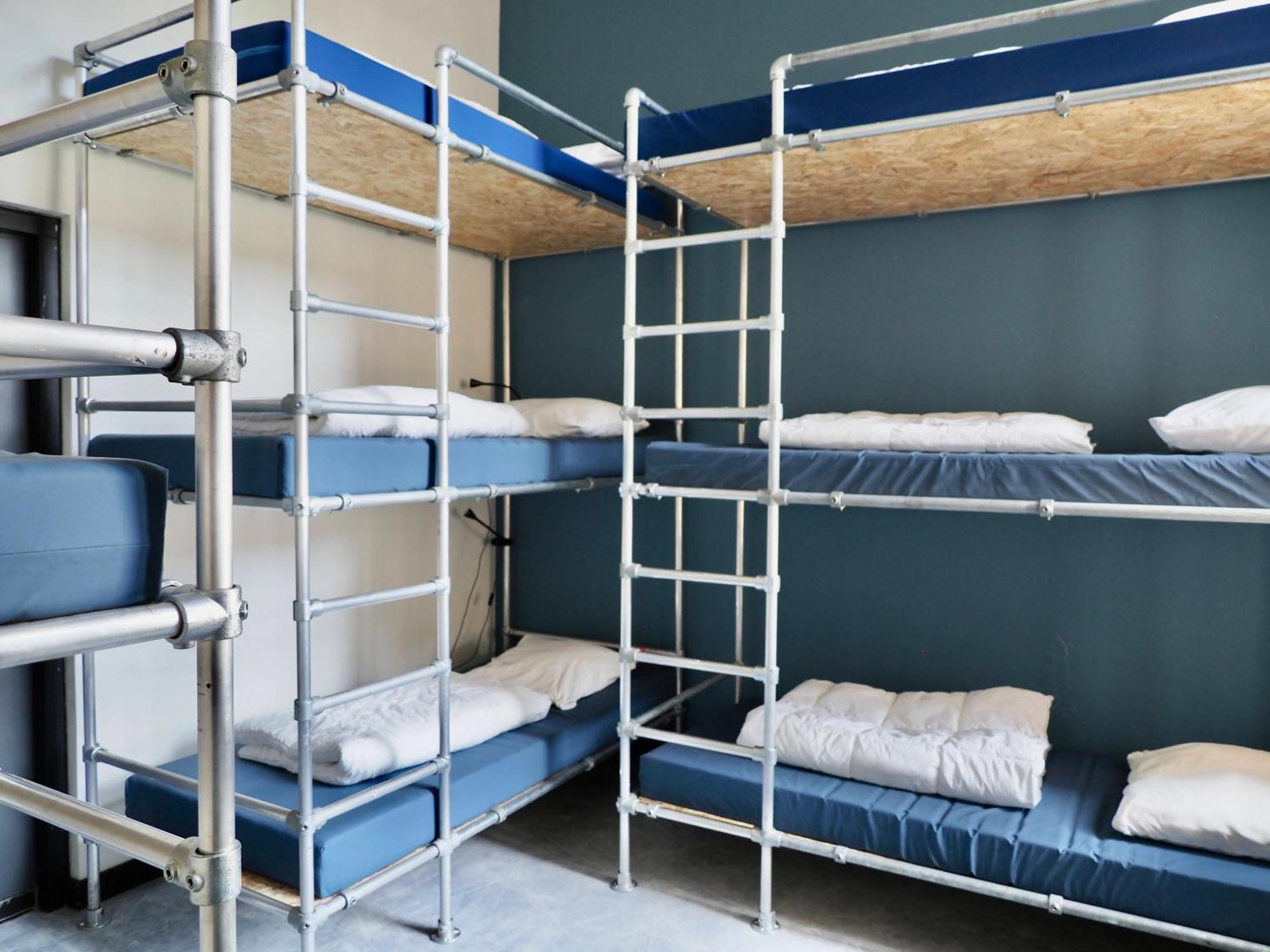 Hostel Roots Тилбург Экстерьер фото