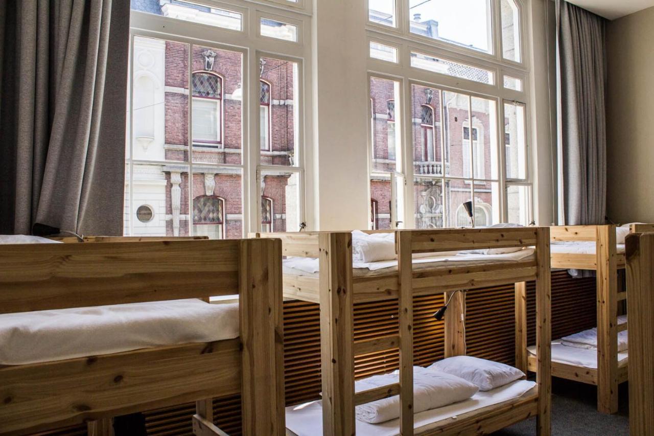 Hostel Roots Тилбург Экстерьер фото