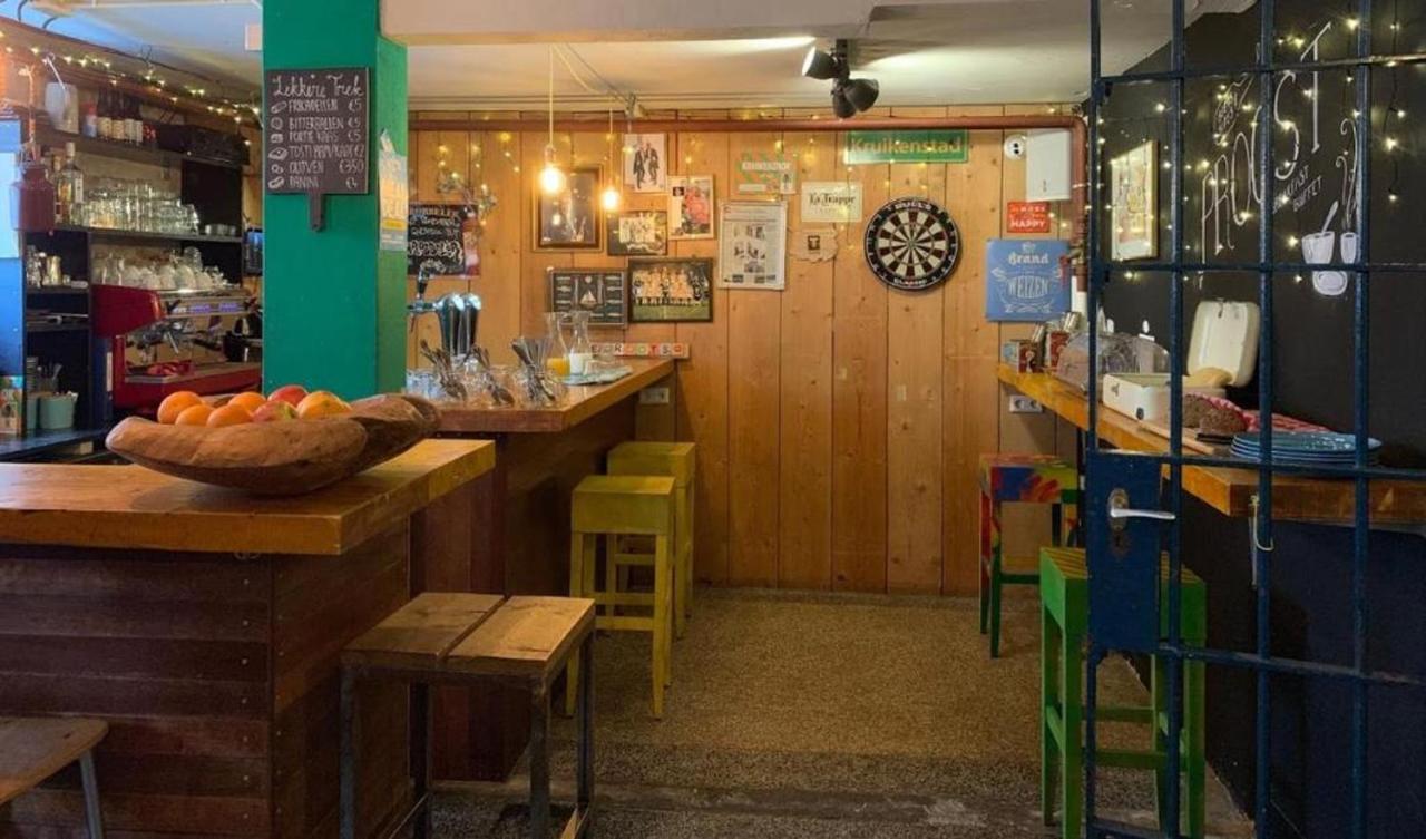 Hostel Roots Тилбург Экстерьер фото